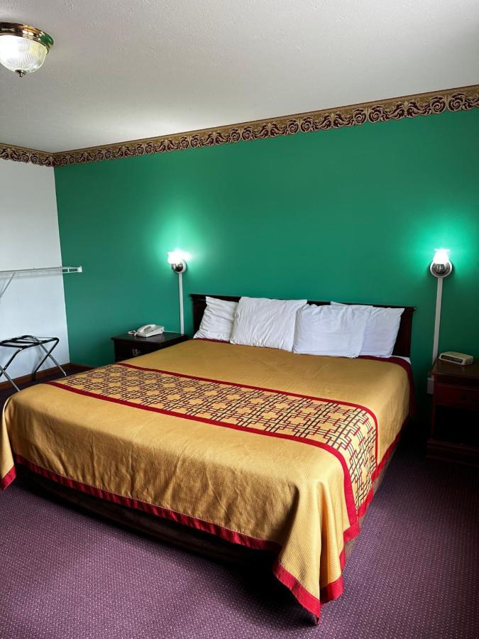 Attica Inn ภายนอก รูปภาพ